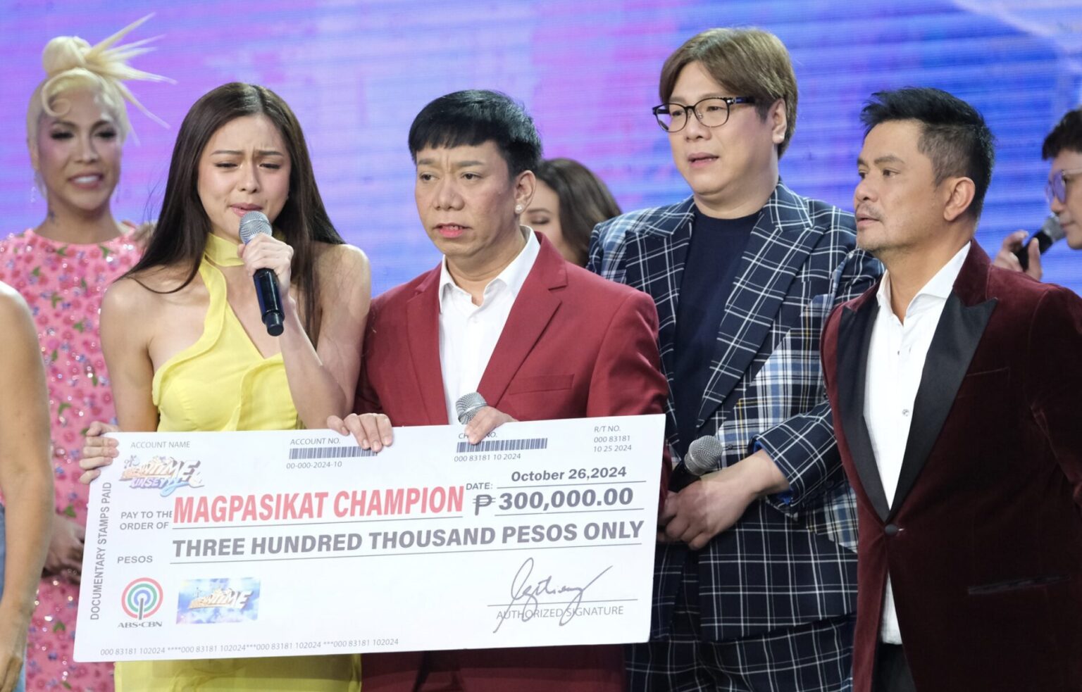 Kim Chiu, Ogie Alcasid, MC, and Lassy Win Magpasikat 2024 for a Good